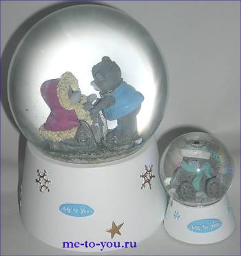 Снежный шар огромный "Мишки на коньках", диаметр 120 мм, с подсветкой.