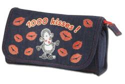 Джинсовый пенал «1000 Kisses», размер 20х14х3 см.